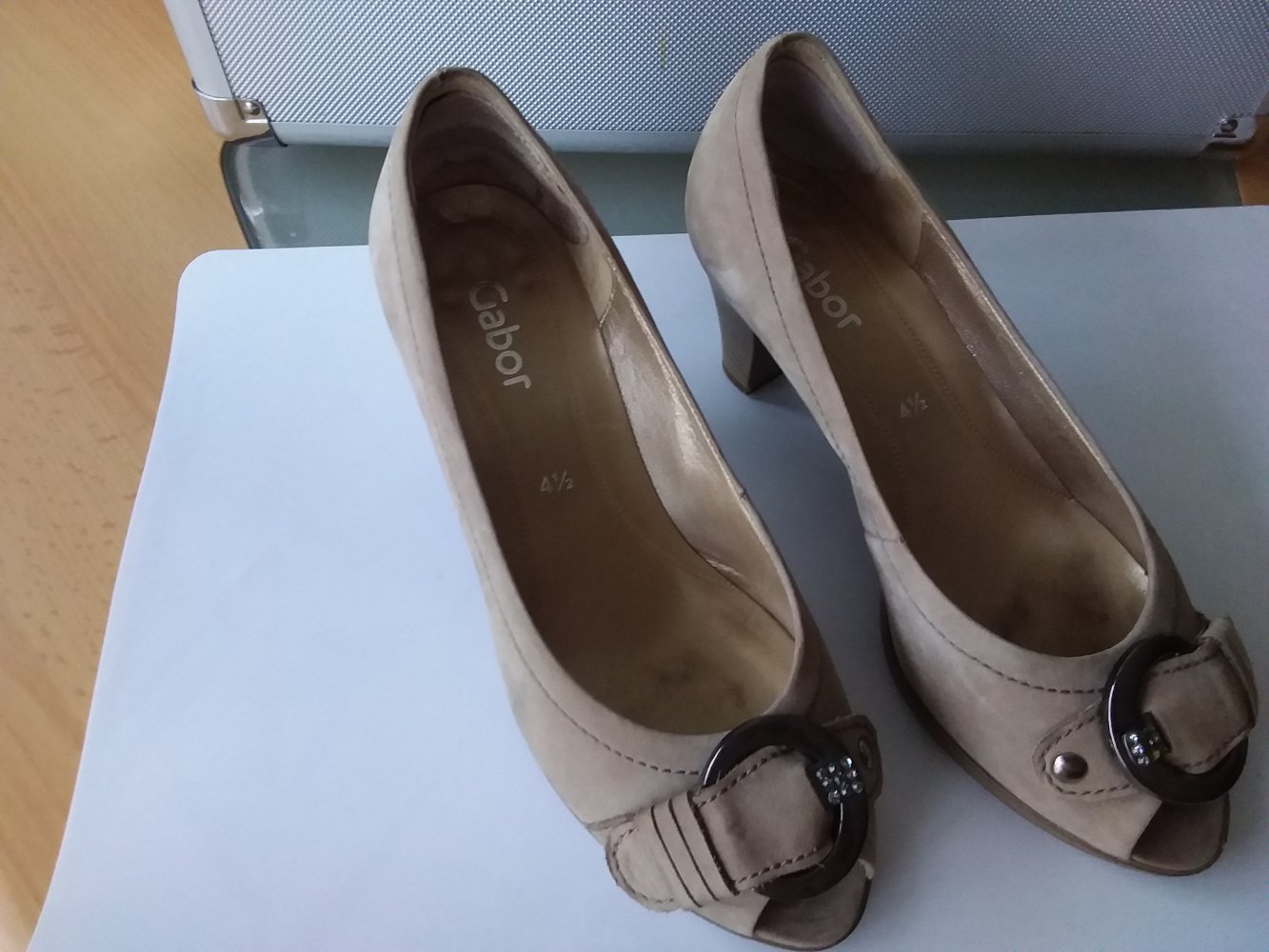 Beige PeepToes Gr. 4,5UK bzw. 37,5EU