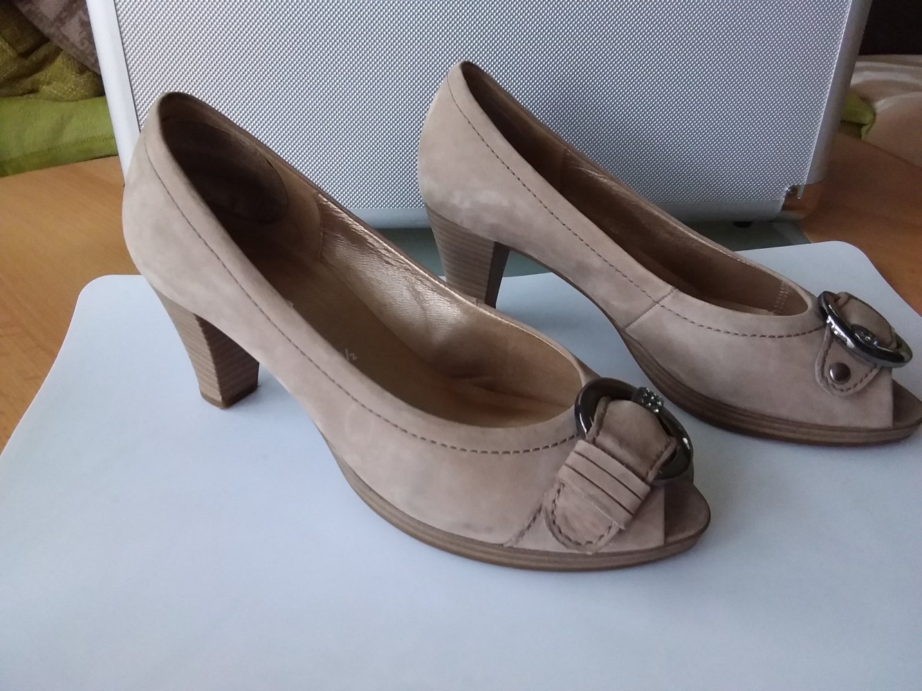 Beige PeepToes Gr. 4,5UK bzw. 37,5EU