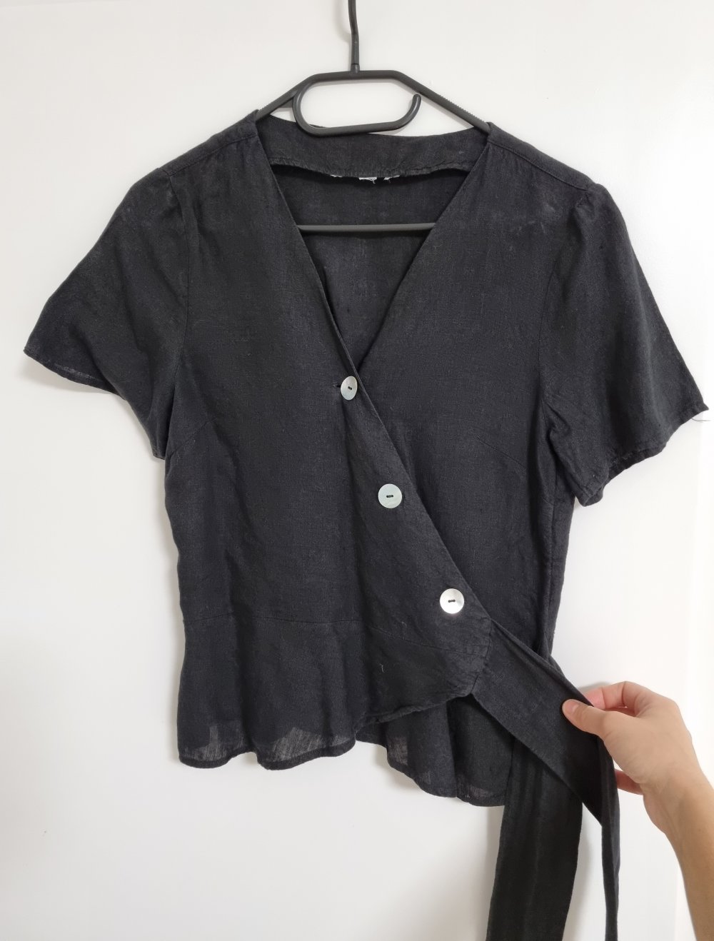 Schwarzes Oberteil kurzärmlig