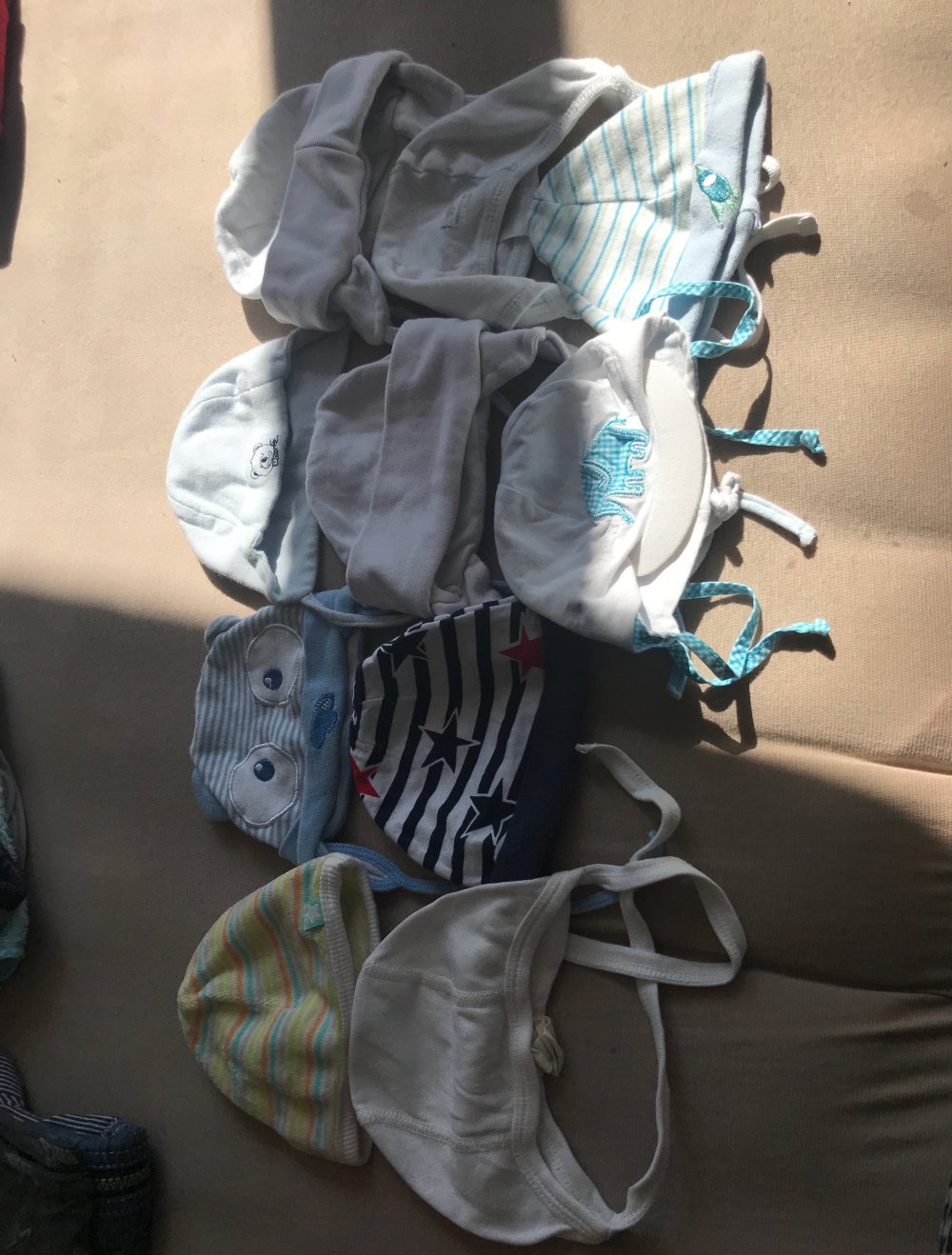 Verschiedene Mützen