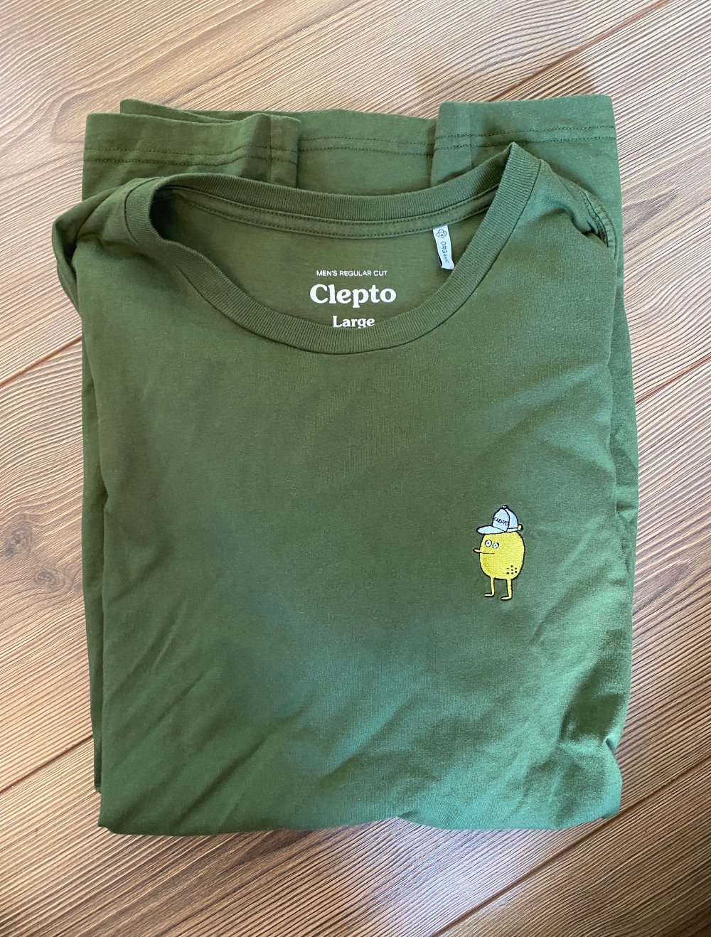 T-Shirt der Marke Cleptomanicx (Clepto)