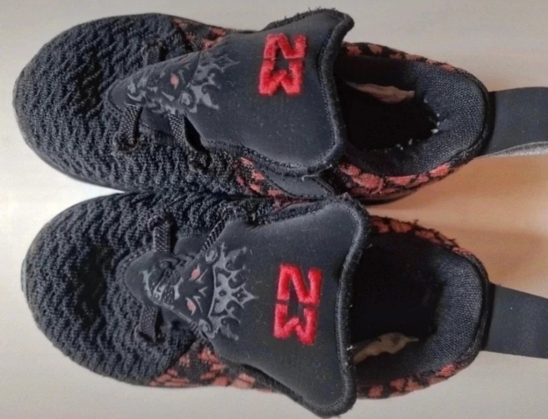 Schuhe  nike Lebron 17  Black Red toddler