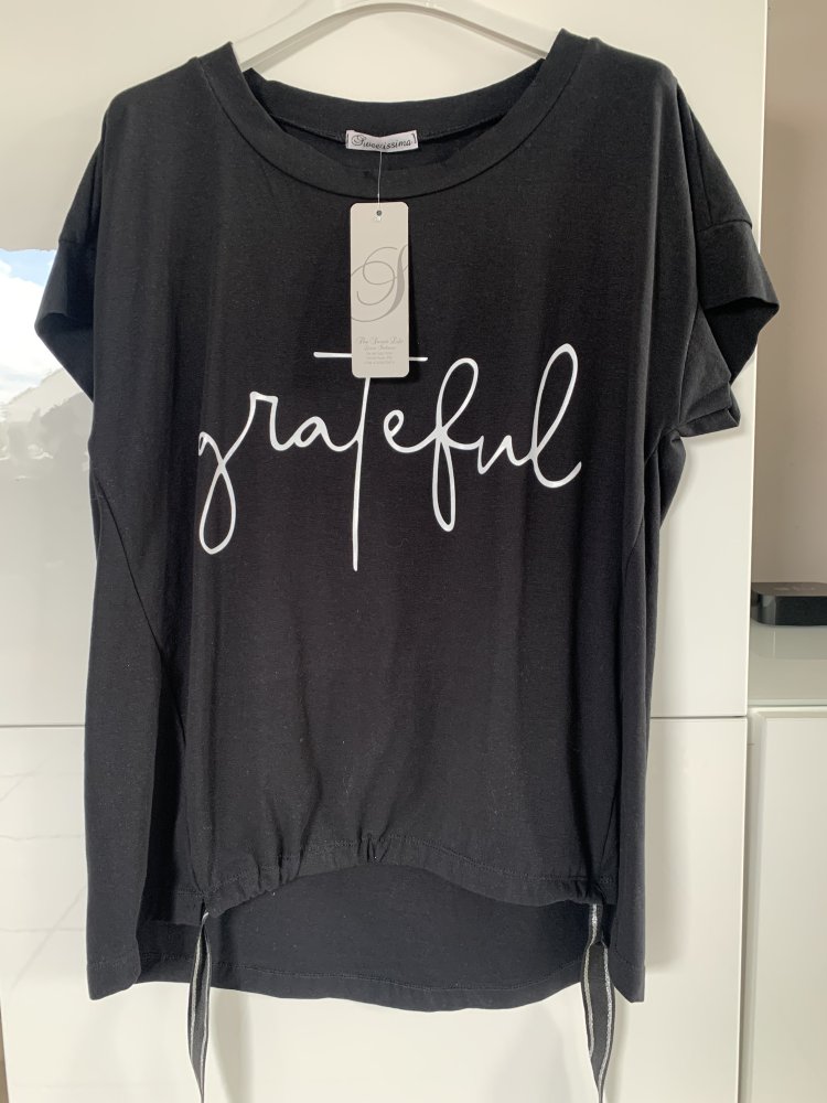 Schwarzes Statement Shirt „ Grateful“