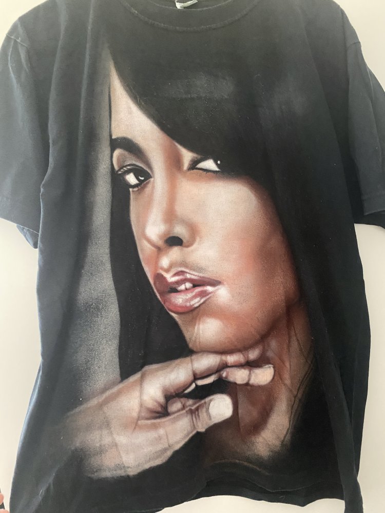 Aaliyah Shirt Airbrush