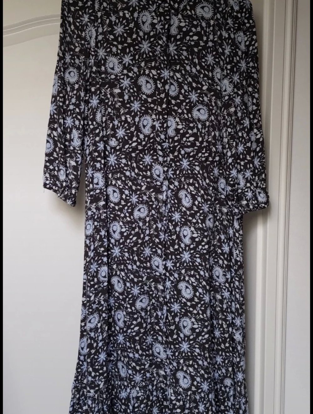 Zara Midikleid Gr. S Blau Schwarz Muster Neu