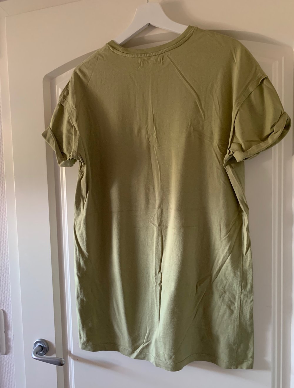 Kakhi T-Shirt Kleid, Oversized T-shirt; Bershka vintage