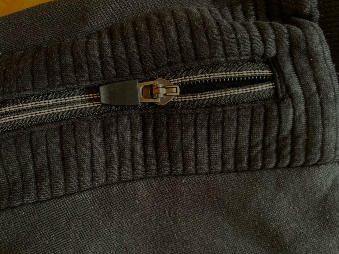 Schwarze Jogginghose