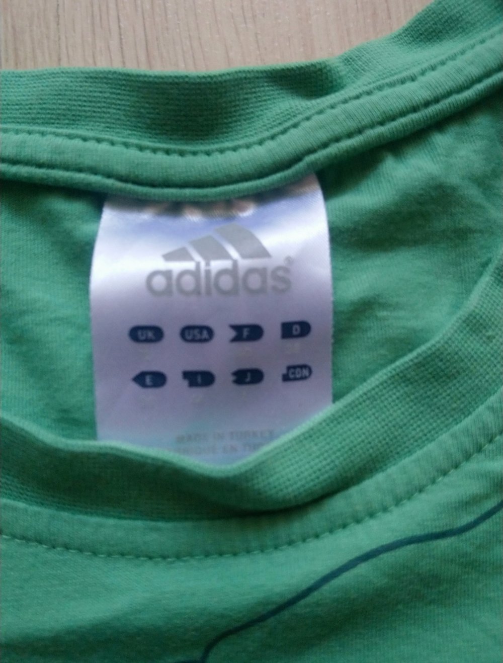 Adidas T-Shirt