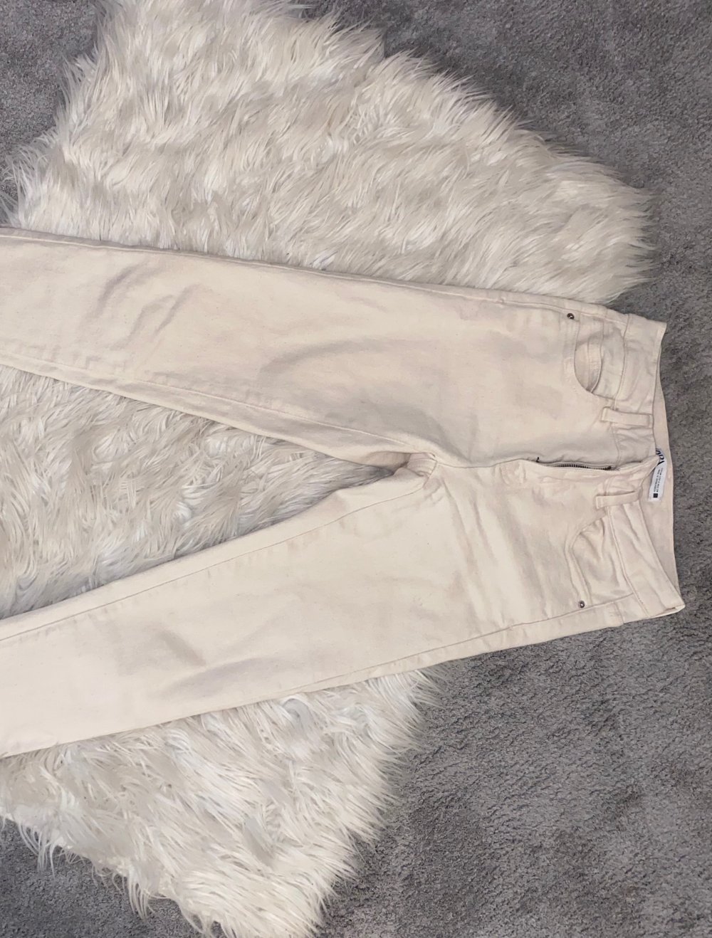 Beige Zara Jeans