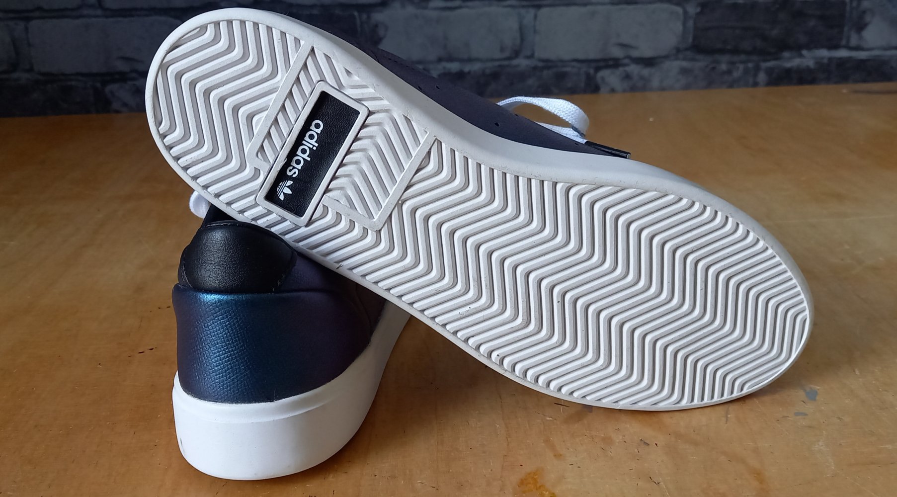 ADIDAS sneaker Petrol-Violett changierend Gr. 39 1/3 ungetragen