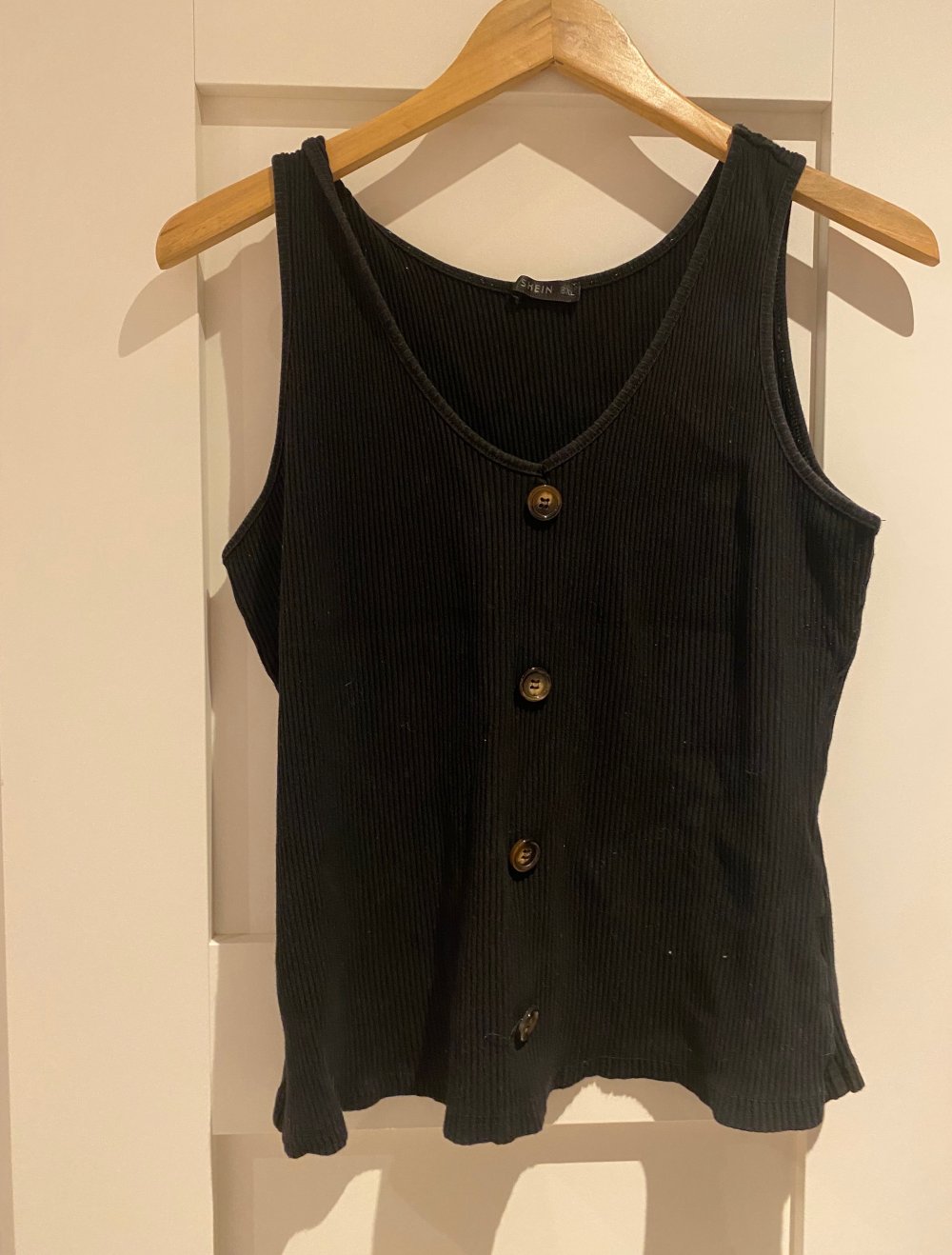 T-Shirt mit Knöpfen