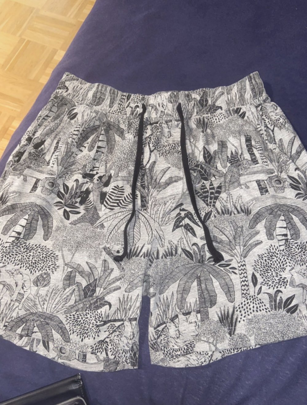 kurze Shorts