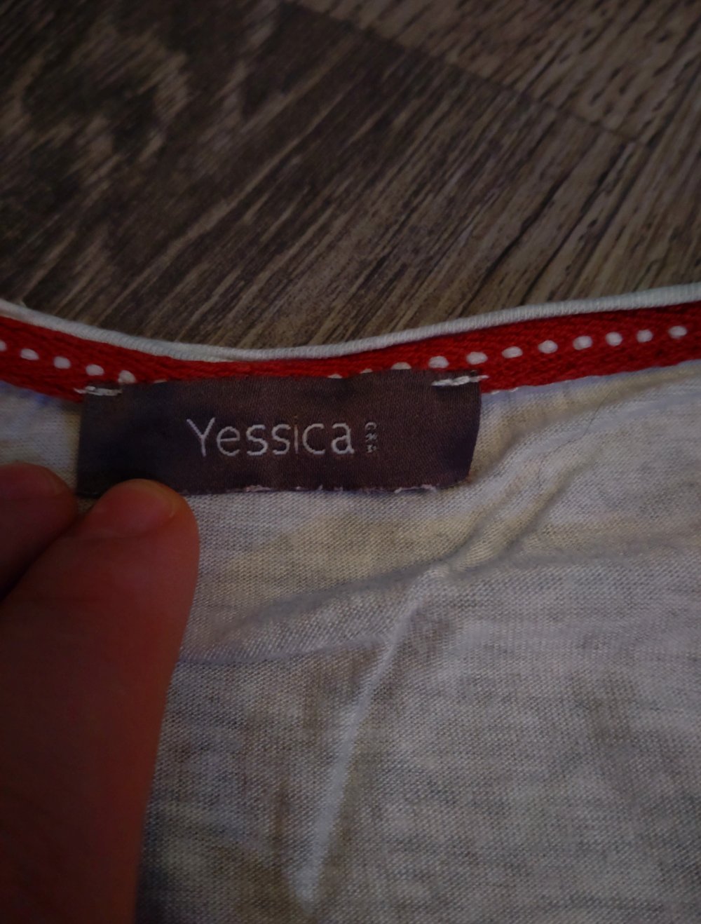 Yessica T-Shirt