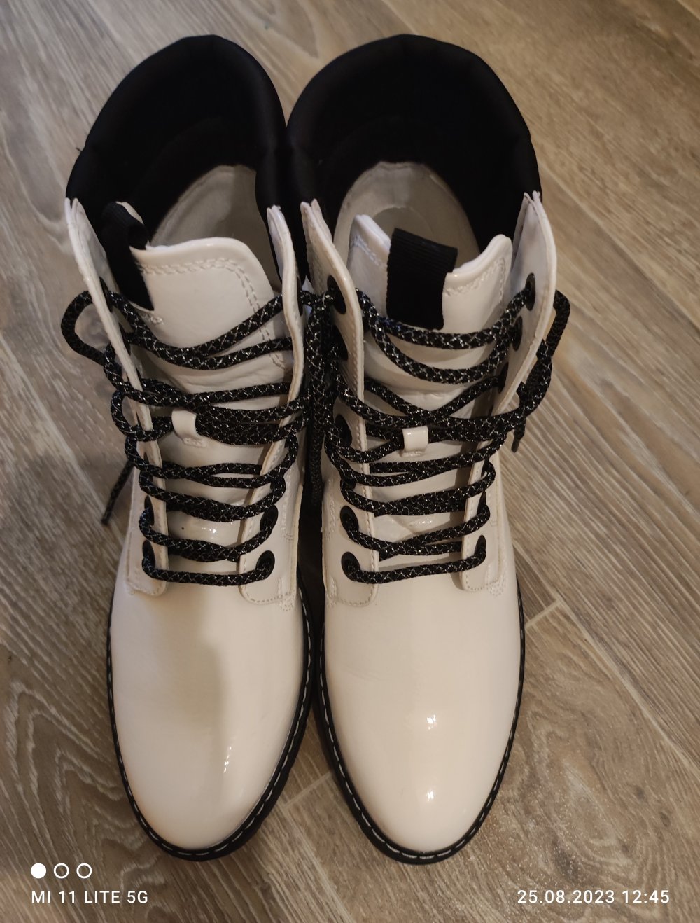 Damen Boots