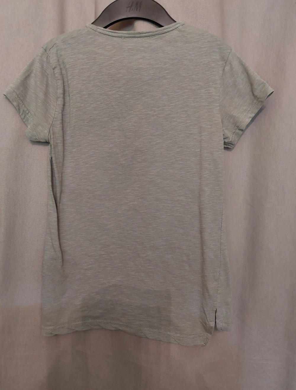 khakifarbenes T-Shirt, 5€