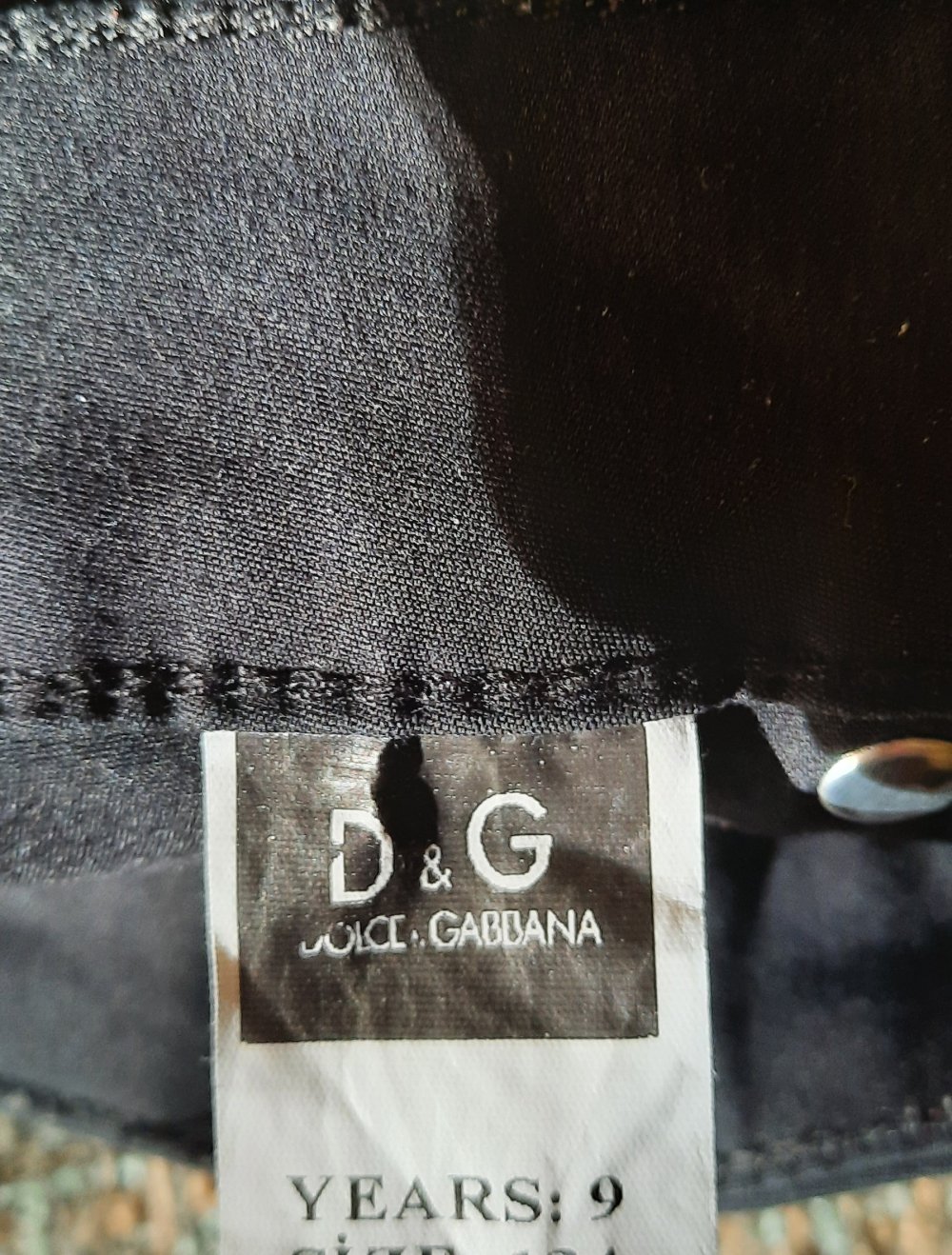 schwarze Jeans; 8€