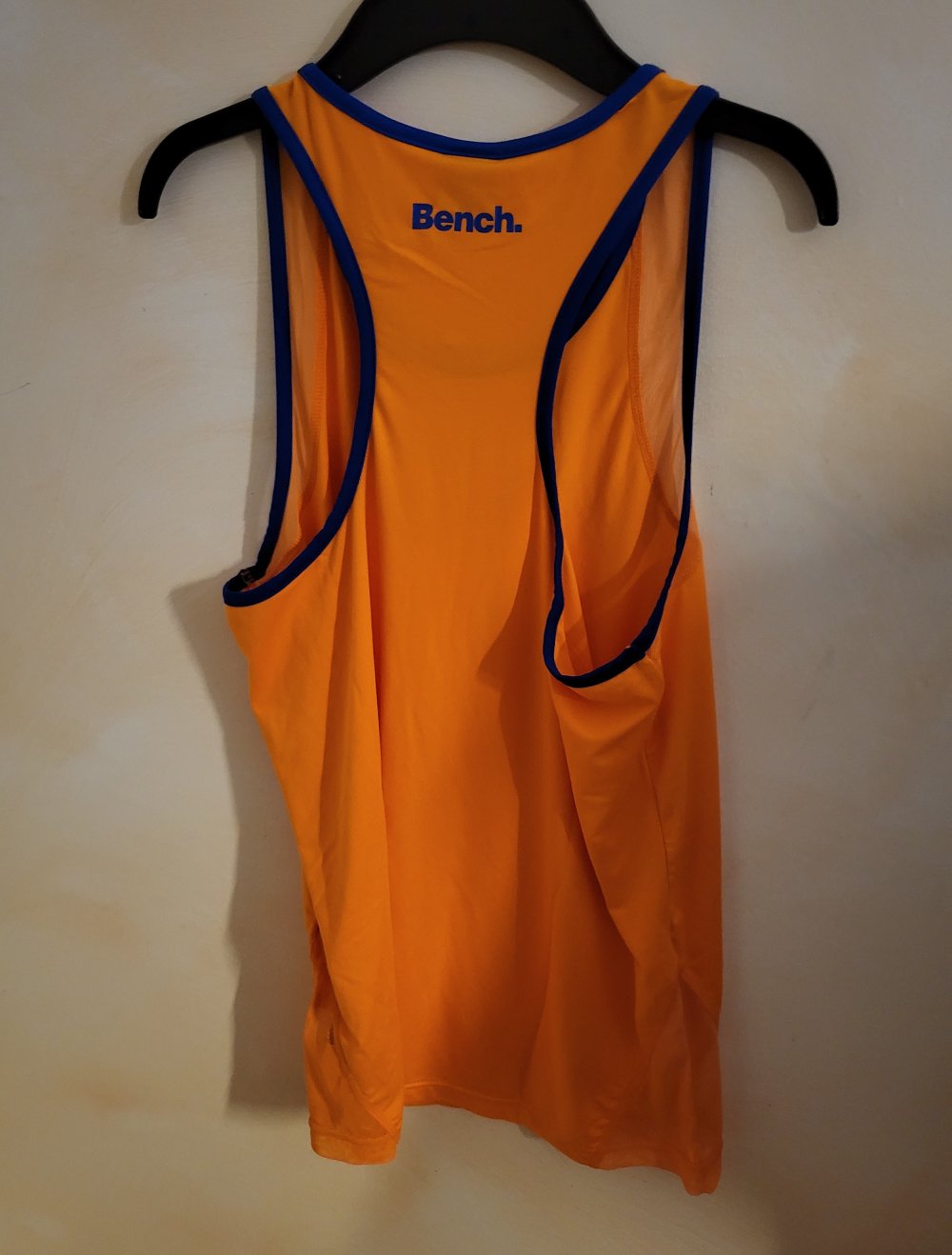 bench Sport Top Orange S, M, L neu