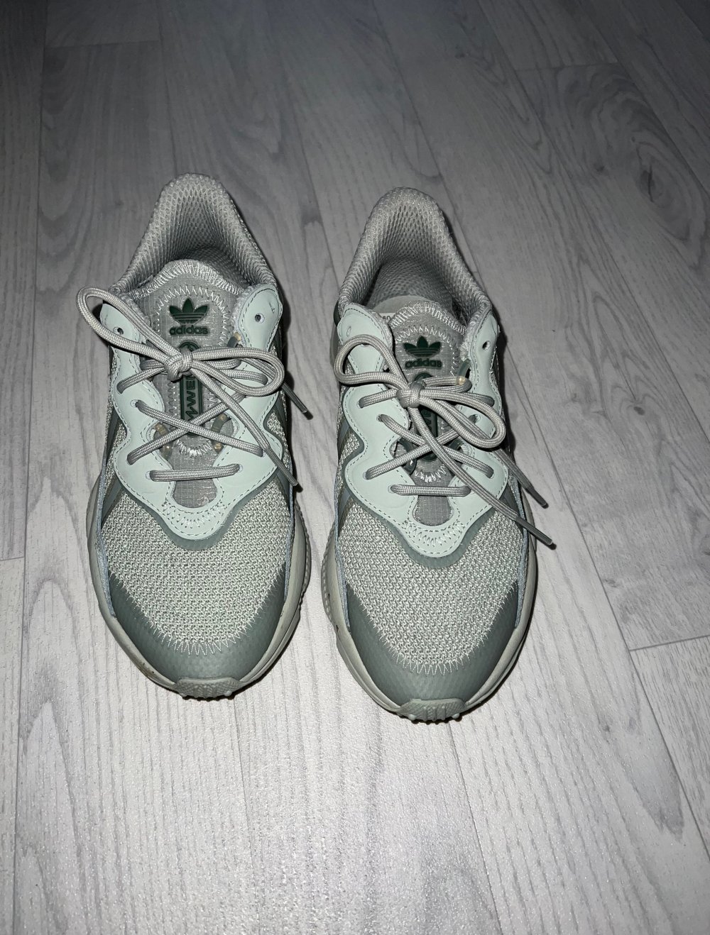 ADIDAS ORIGINALS OZWEEGO DAMEN GR.39