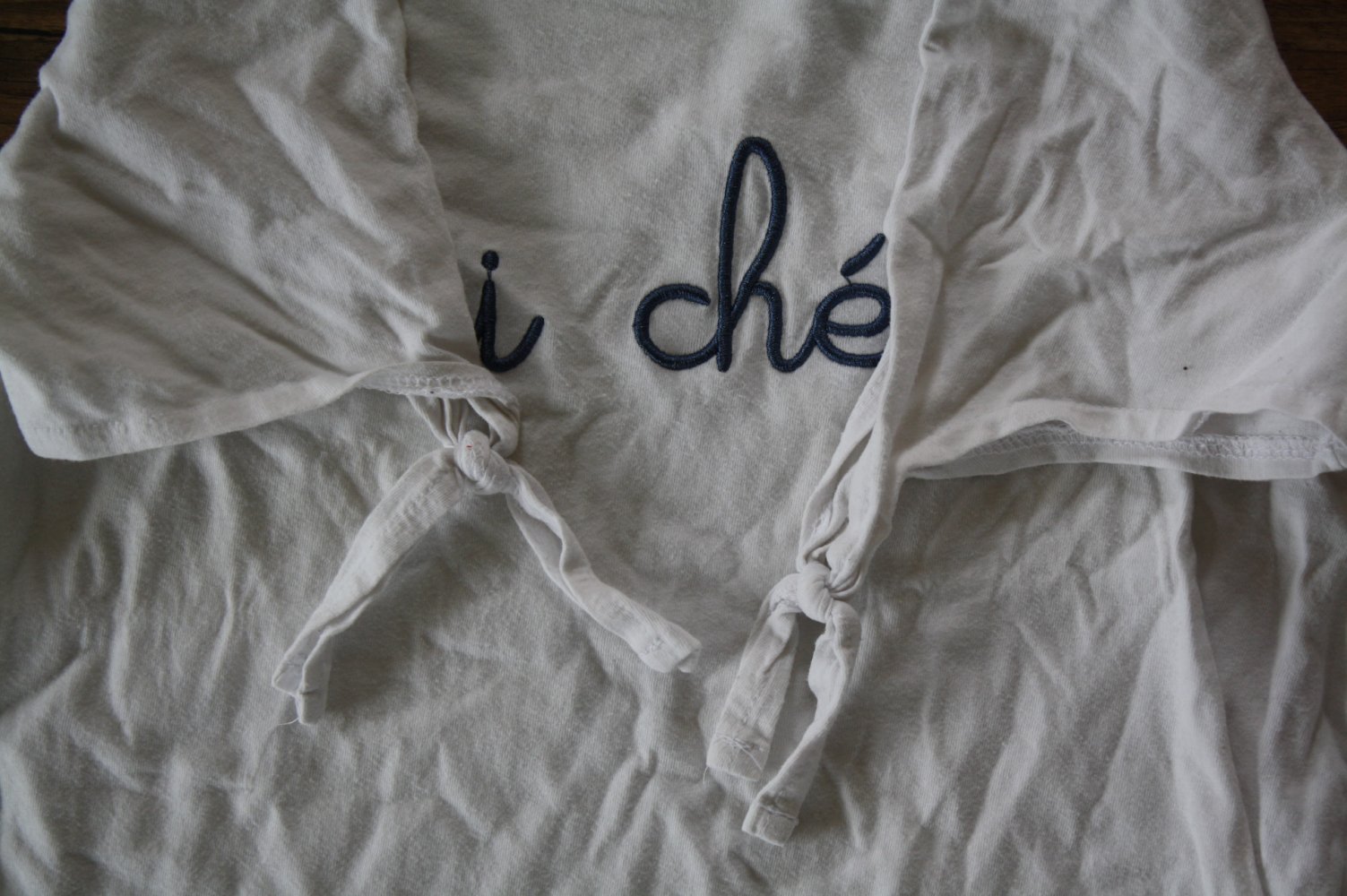 Baumwollshirt Infinity weisses Tshirt mit Cut Out Ärmeln Gr Xs 34 TOP Zustand keine Macken