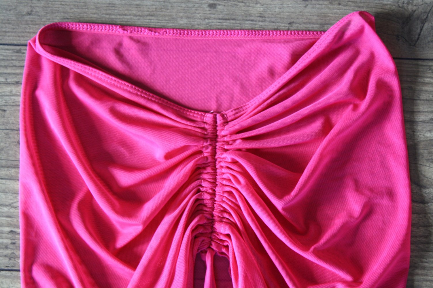 Mesh Tube Top Bustier Schnürung geschnürt schnüre pink Sommer Sonne Strand Party Hippie Goa 34 36