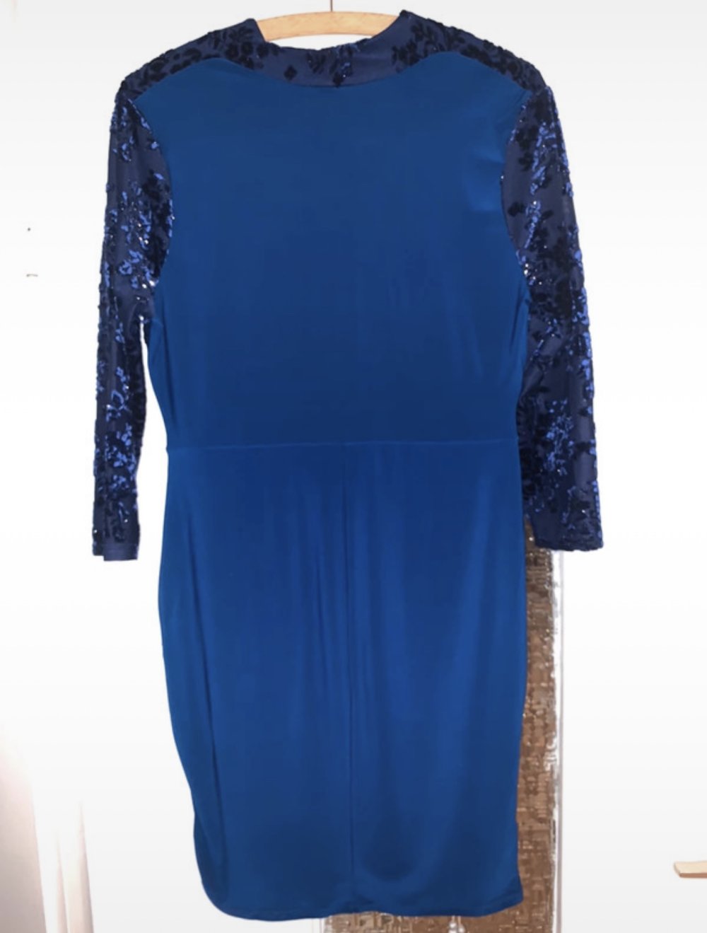 Nachtblaues Cocktailkleid