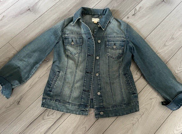 Jeansjacke, Gr.40, Amy Vermont mit Stickerei auf Rücken, used look 