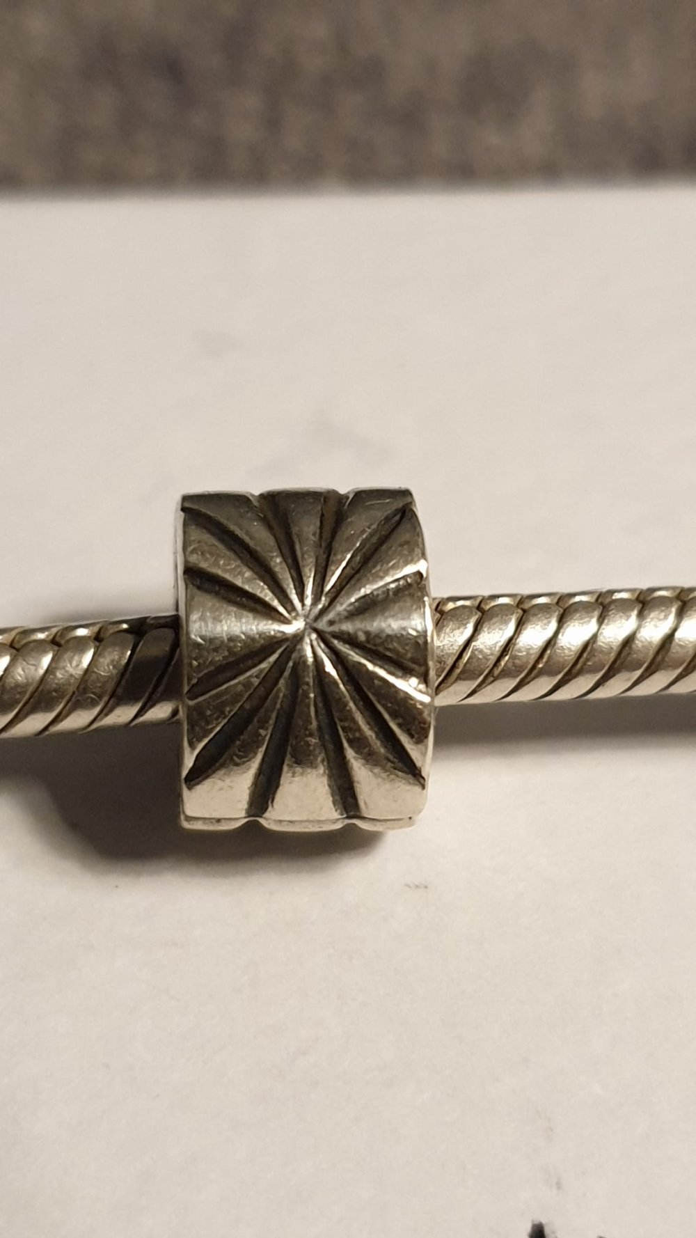 Pandora Sonnenstrahlen Clip Charm, original, Zustand SEHR GUT, top