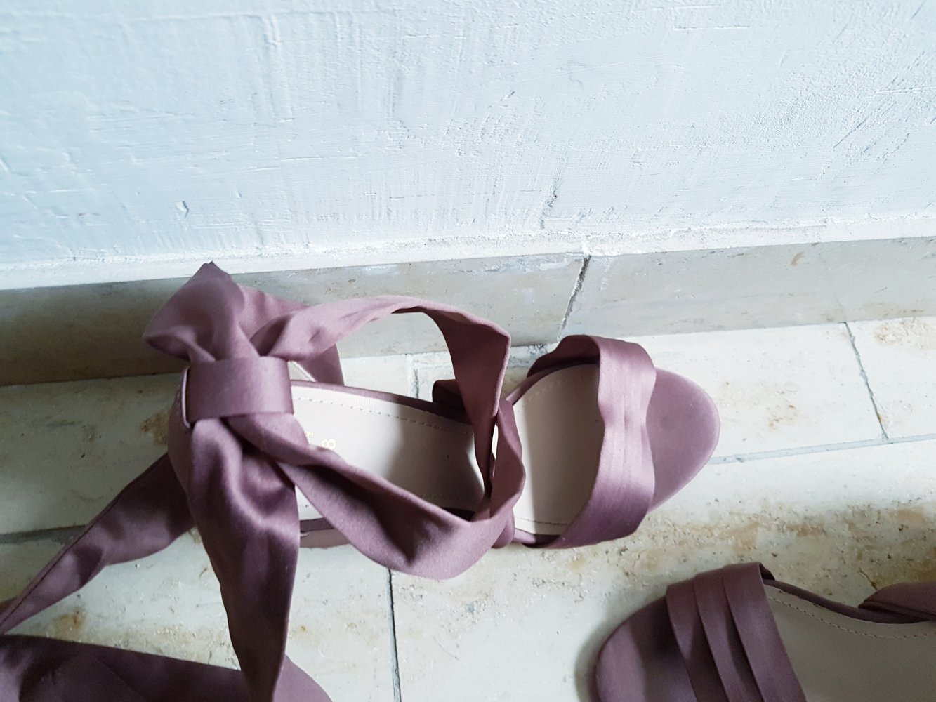 Neue lila sandaletten