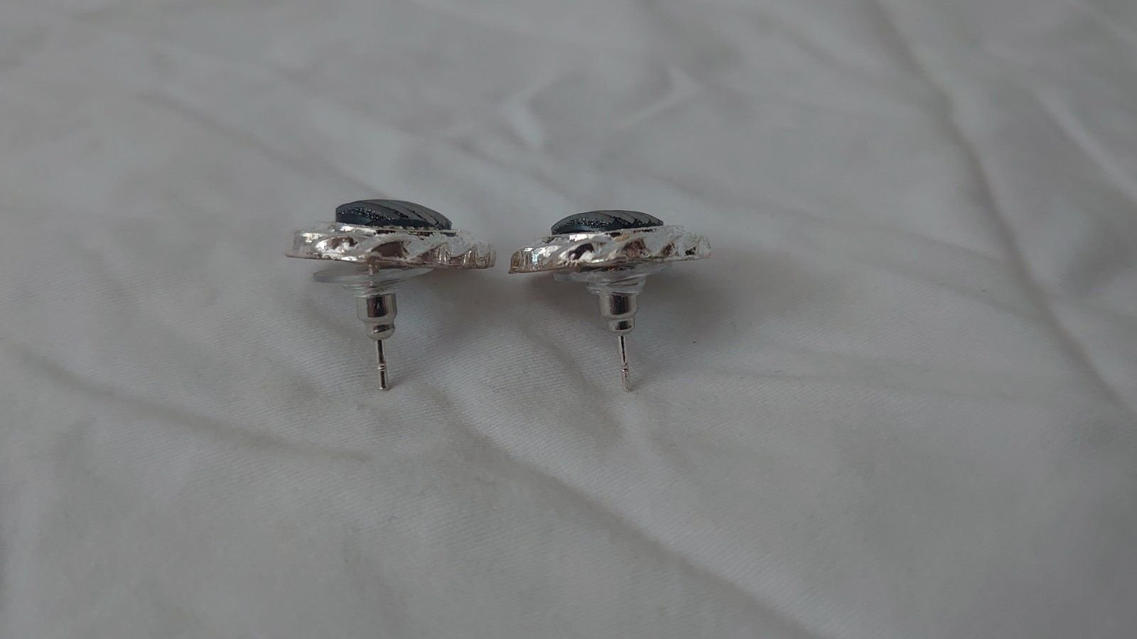 Ohrrringe Ohrstecker glitzer silber grau Fashion Jewelry neu 