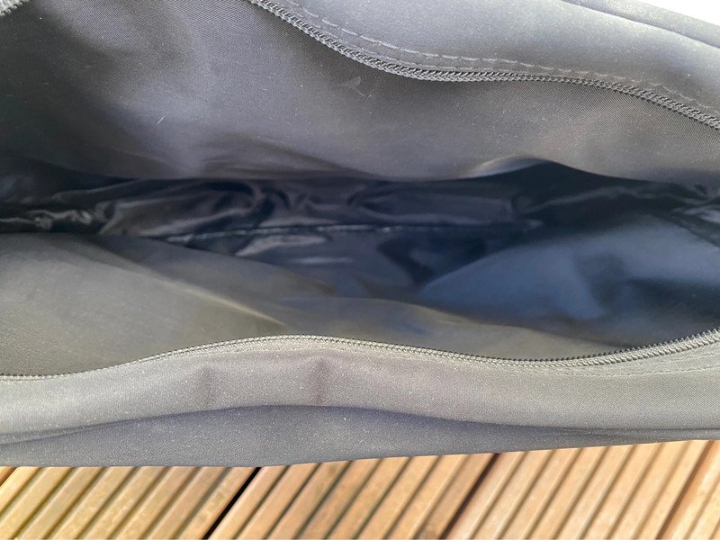 Tasche Umhängetasche Tagesspiegel schwarz 44 cm Breit x 36 cm Hoch x 8 cm Tief 