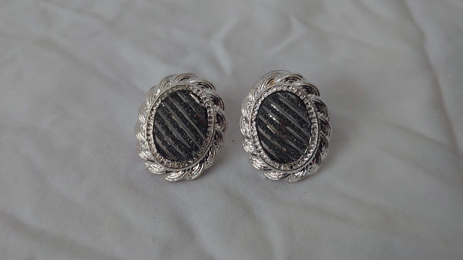 Ohrrringe Ohrstecker glitzer silber grau Fashion Jewelry neu 