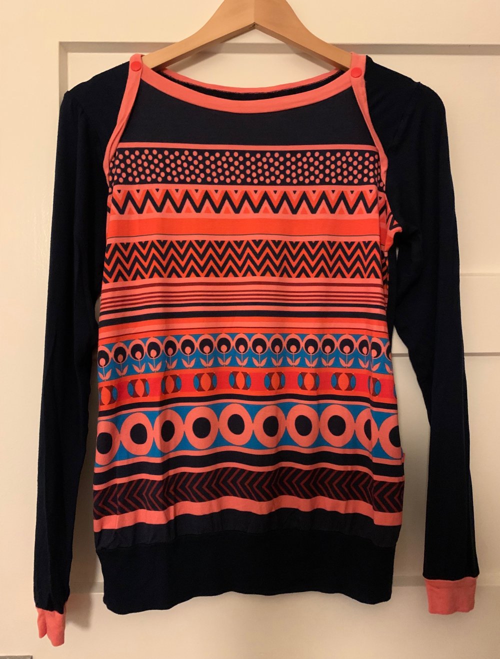 Farbenfrohes Shirt von Bonnie & Buttermilk