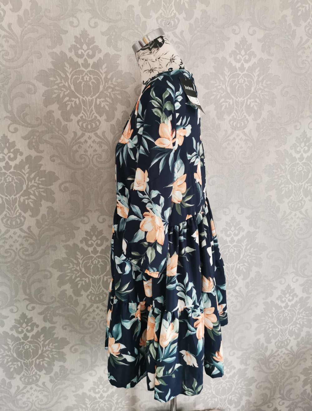 Janina Kleid Gr. 42 Blumenmuster Schlüsselloch Neu mit Etikett