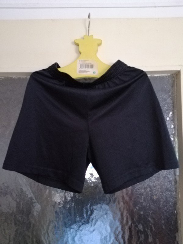 Kurze schwarze Hose - Brasil 2014 - Gr. 122/128