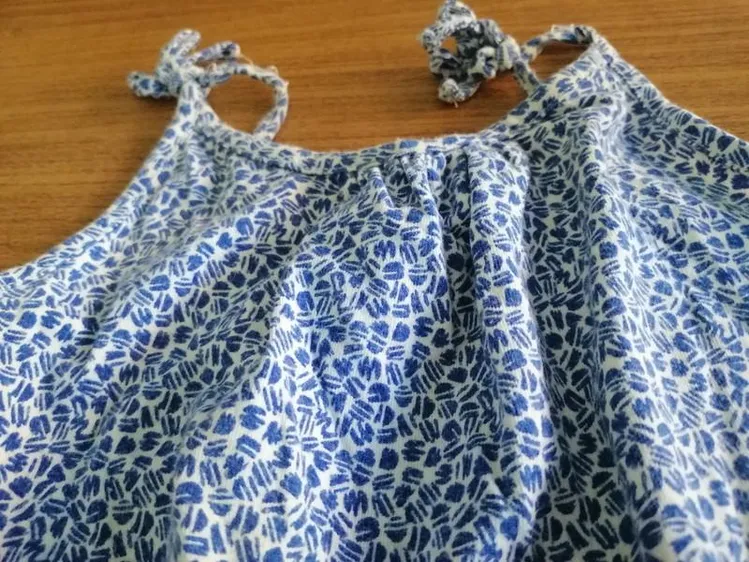 Jumpsuit blau gemustert H&M - Gr. 110/116