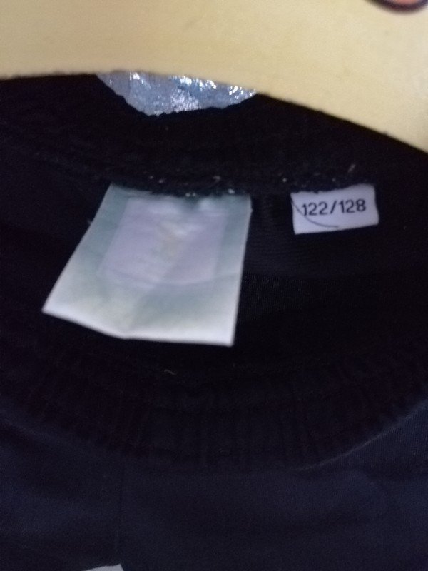 Kurze schwarze Hose - Brasil 2014 - Gr. 122/128