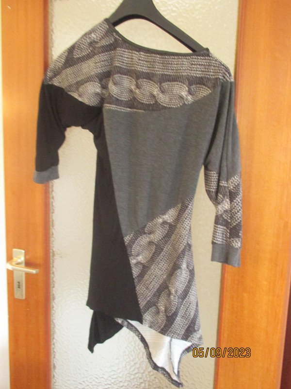 damen shirt gr. 2 steht drin 