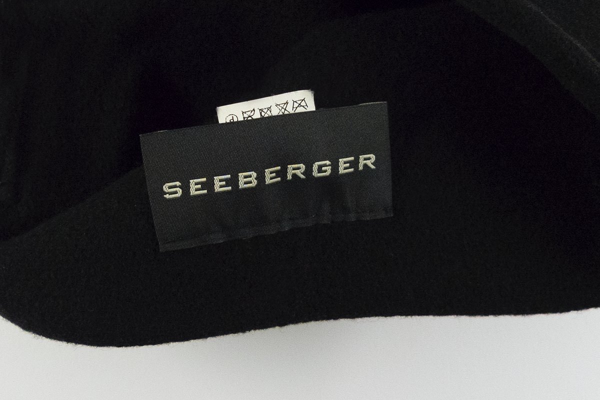 Mütze schwarz Wolle Schurwolle (Seeberger)