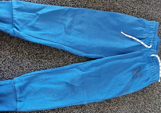 Paket 5 Jungen Stoffhose Grösse 110