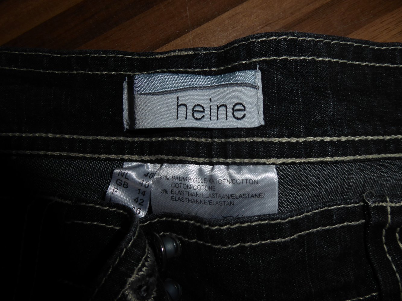 Damen Jeans Hose Gr. 40 NEU grau Straßsteine Bermuda 7/8 Länge Bund 41 cm 82 cm