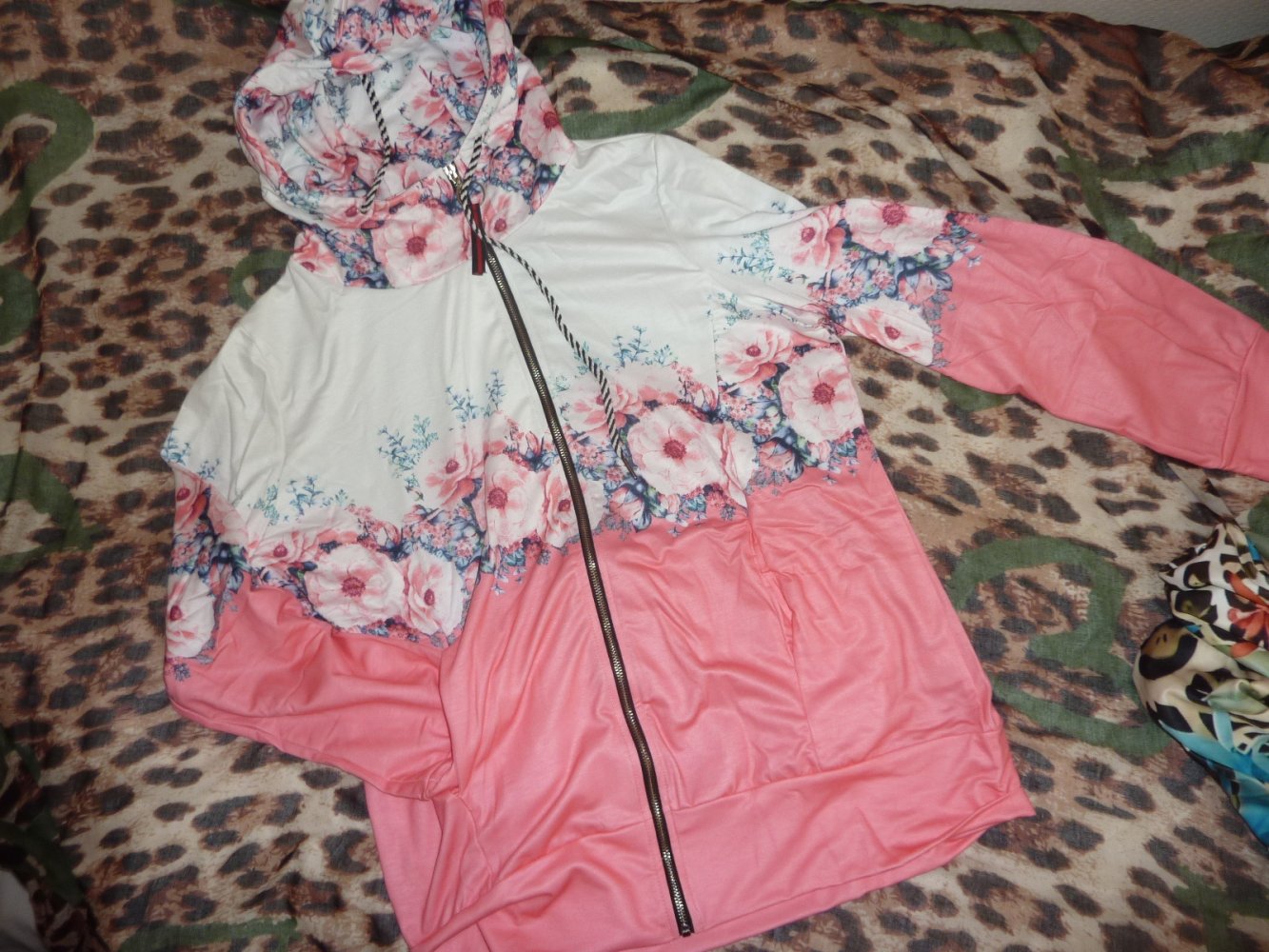 Damen Sweatjacke mit Kapuze XXL 48 50 52 54 NEU Jacke Kapuzenjacke Übergröße