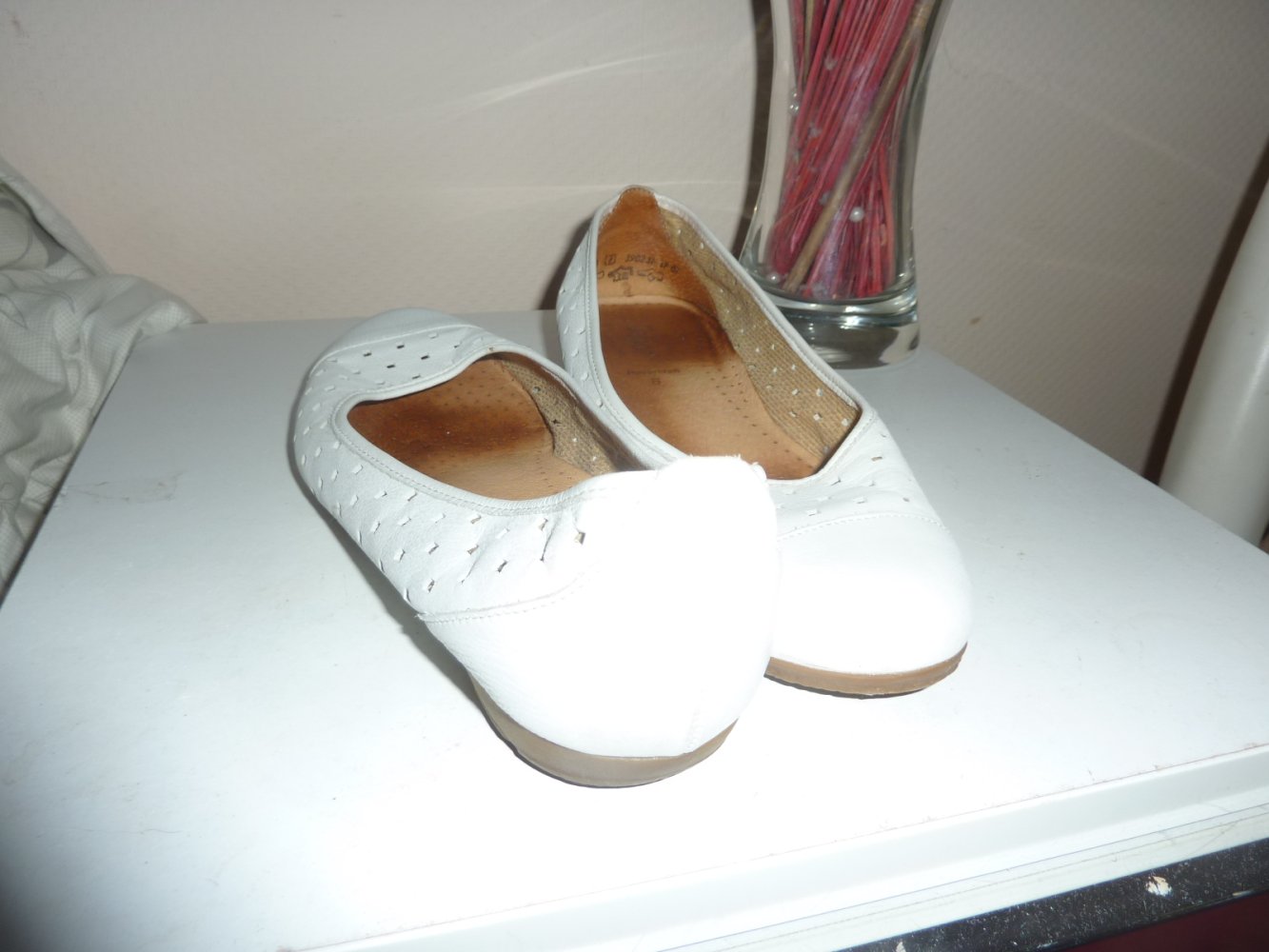 GABor Damen Leder Schuhe Balerina 42 8 weiß Sommerschuhe perforiert 