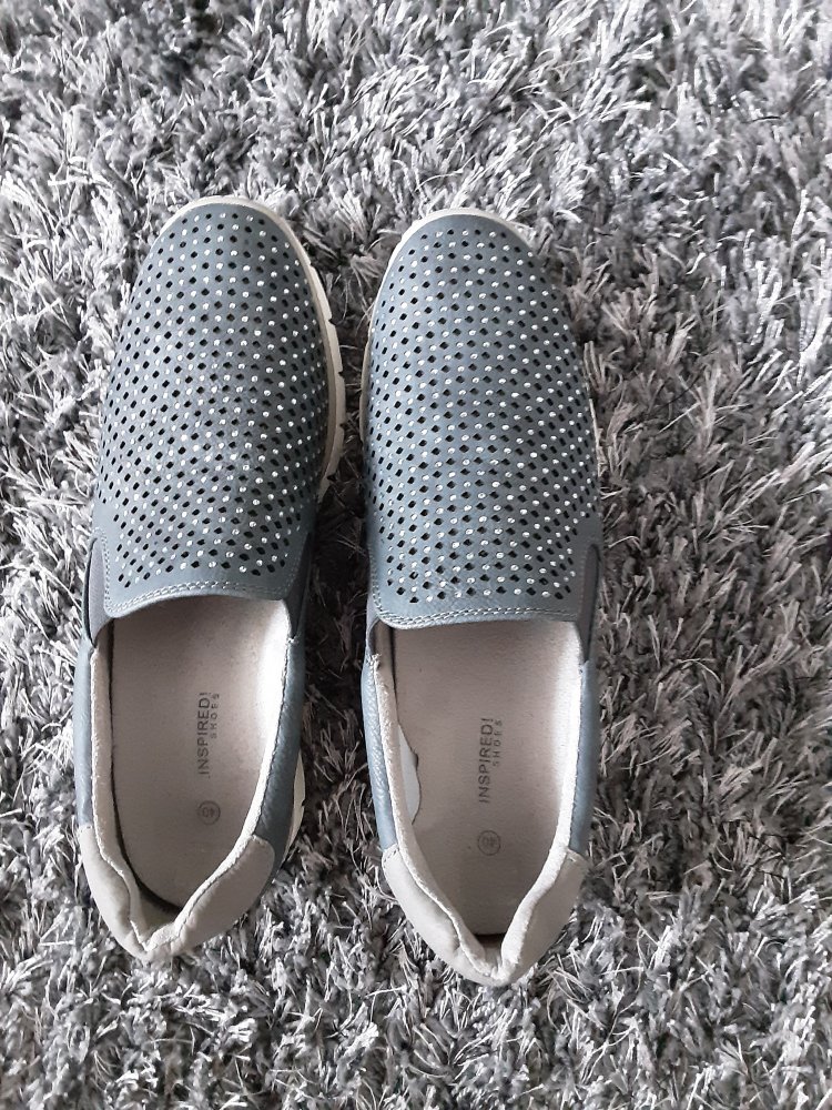 Schuhe neuwertig 