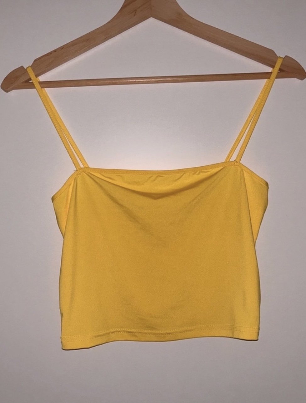 gelbes Basic Top Größe S von SHEIN