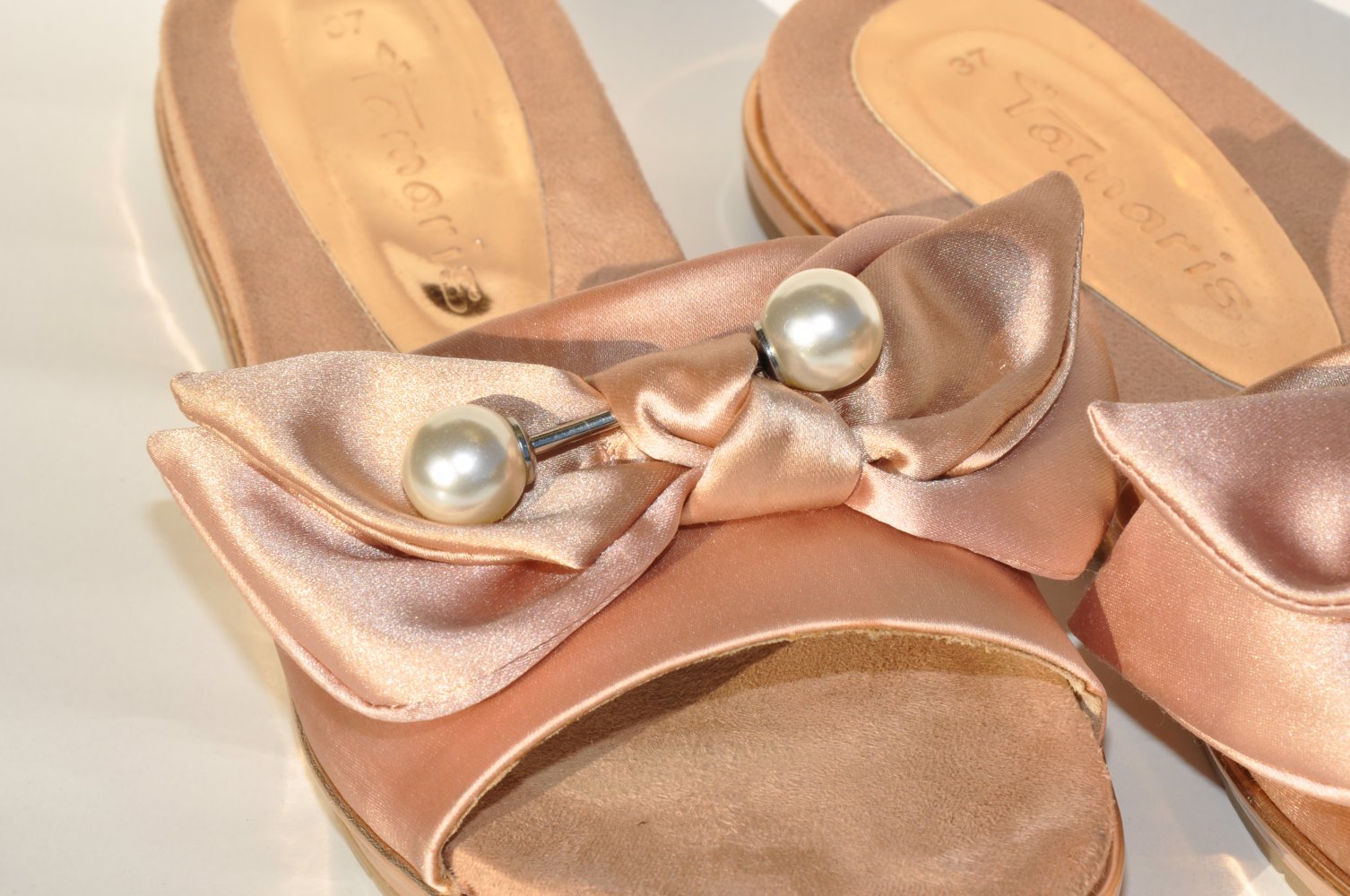 TAMARIS PANTOLETTEN 37 BEIGE