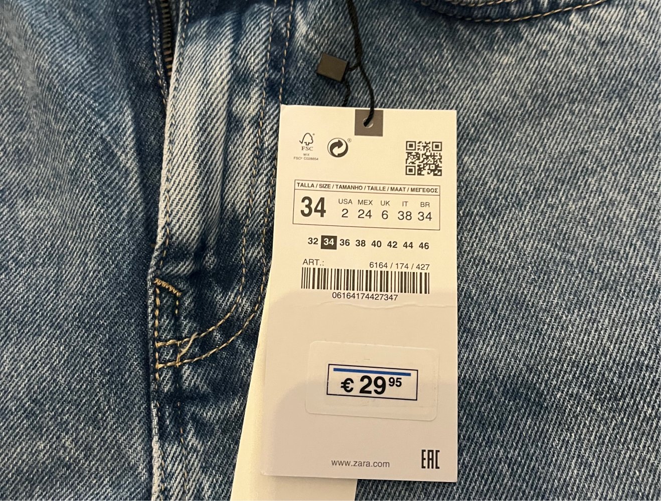 neue mom jeans von Zara