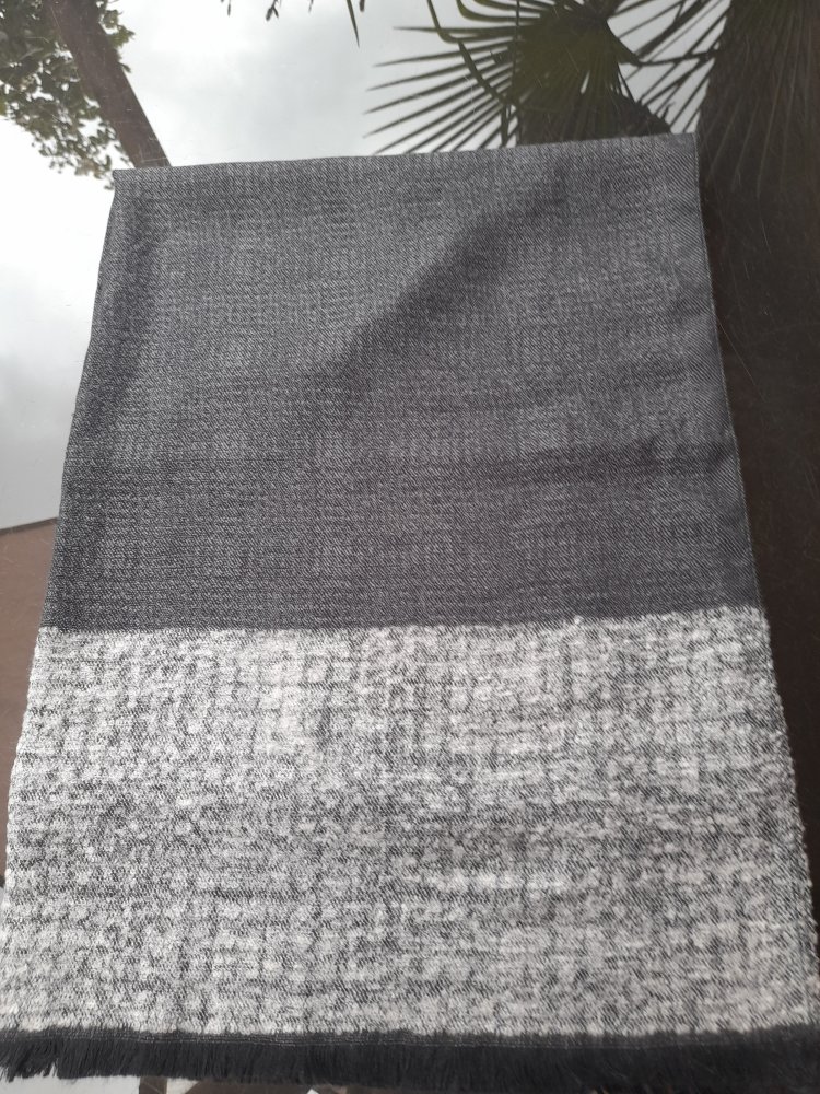 Sehr schöner Schal, 100% Modal