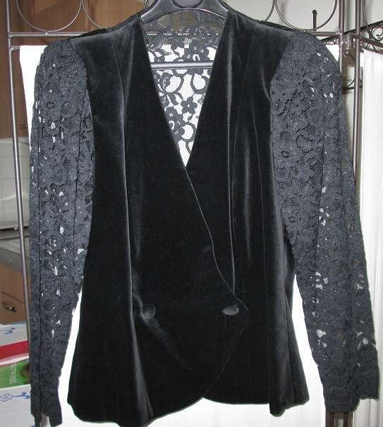 elegantes Oberteil - Samt& Spitze