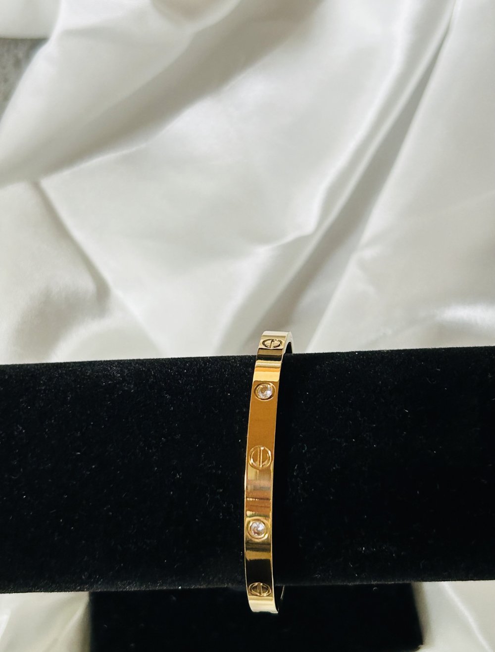 Armband aus Edelstahl