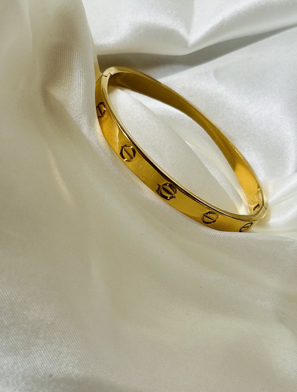 Armband aus Edelstahl